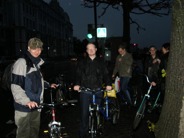 У авроры. Приблизительно 23:40. На переднем плане комрады Alexxy и NghtNord.